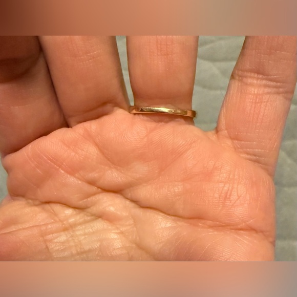 Round Sapphire and White Diamond Womens Wedding Band, 10K Solid Yellow Gold - Picture 3 of 3